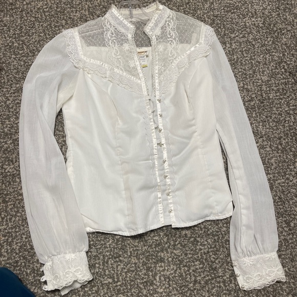 Gunne Sax Tops - Gunne Sax White Blouse Size 11